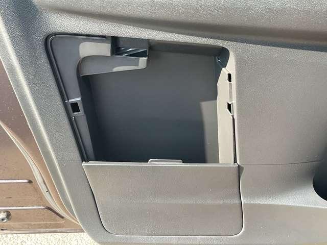 デイズ ６６０　ハイウェイスターＸ　ワンオーナー　メモリーナビ　ＤＶＤ再生　リアカメラ　衝突軽減ブレーキ　スマートキ　ＬＤＷ　地デジ　ＡＡＣ　ハイビームアシスト　アイドリングＳ　ワンオーナー車　セキュリティ　ドライブレコーダー　ナビＴＶ（28枚目）