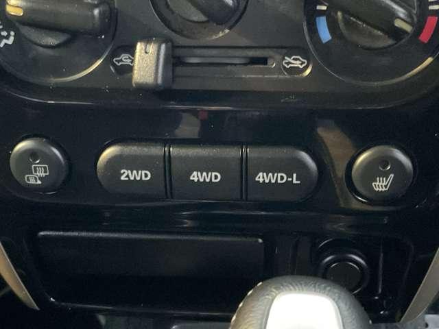 ジムニー ６６０　ランドベンチャー　４ＷＤ　メモリーナビ　ワンオーナー　シートヒータ　フルセグ地デジ　左右エアバック　４ｗｄ　パワーウィンドゥ　エアバック付き　アルミ　ナビＴＶ　メモリーナビ　ＡＢＳ付　パワーステアリング　エアコン付　席ヒーター（11枚目）