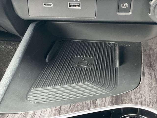 オーラ １．２　Ｇ　レザーエディション　ワンオーナー　メモリーナビ　スマ－トキ－　整備記録簿　盗難防止装置　ＥＴＣ車載器　ＡＨＢ　ＬＥＤライト　ナビ＆ＴＶ　追従式クルーズコントロール　レーンキープ　アルミホイール　エアバッグ　エアコン（23枚目）