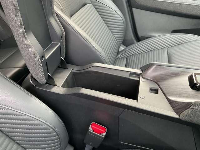 オーラ １．２　Ｇ　レザーエディション　ワンオーナー　メモリーナビ　スマ－トキ－　整備記録簿　盗難防止装置　ＥＴＣ車載器　ＡＨＢ　ＬＥＤライト　ナビ＆ＴＶ　追従式クルーズコントロール　レーンキープ　アルミホイール　エアバッグ　エアコン（31枚目）