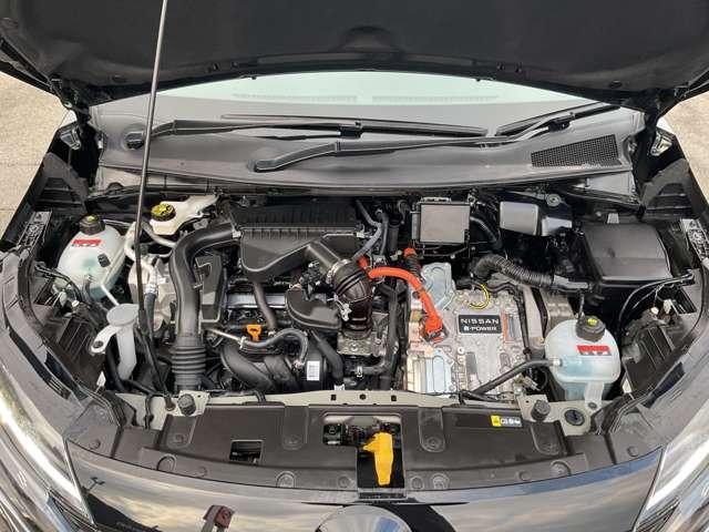 オーラ １．２　Ｇ　レザーエディション　ワンオーナー　メモリーナビ　スマ－トキ－　整備記録簿　盗難防止装置　ＥＴＣ車載器　ＡＨＢ　ＬＥＤライト　ナビ＆ＴＶ　追従式クルーズコントロール　レーンキープ　アルミホイール　エアバッグ　エアコン（51枚目）