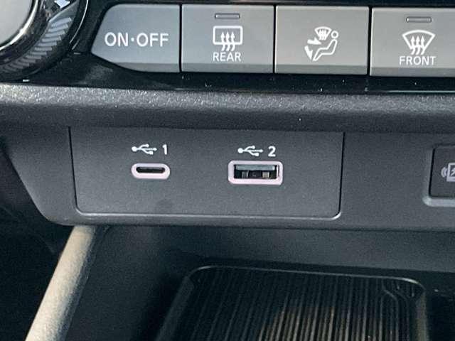 オーラ １．２　Ｇ　試乗車ＵＰ　メモリーナビ　全周囲モニター　フルセグテレビ　ハイビームアシスト　ＥＴＣ車載器　アルミ　展示試乗車ＵＰ　ＬＤＷ　ＬＥＤライト　バックモニター　エアバッグ　サイドエアバッグ　記録簿　ＡＢＳ（17枚目）