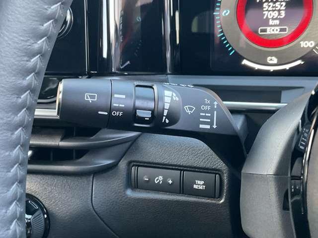 オーラ １．２　Ｇ　試乗車ＵＰ　メモリーナビ　全周囲モニター　フルセグテレビ　ハイビームアシスト　ＥＴＣ車載器　アルミ　展示試乗車ＵＰ　ＬＤＷ　ＬＥＤライト　バックモニター　エアバッグ　サイドエアバッグ　記録簿　ＡＢＳ（24枚目）