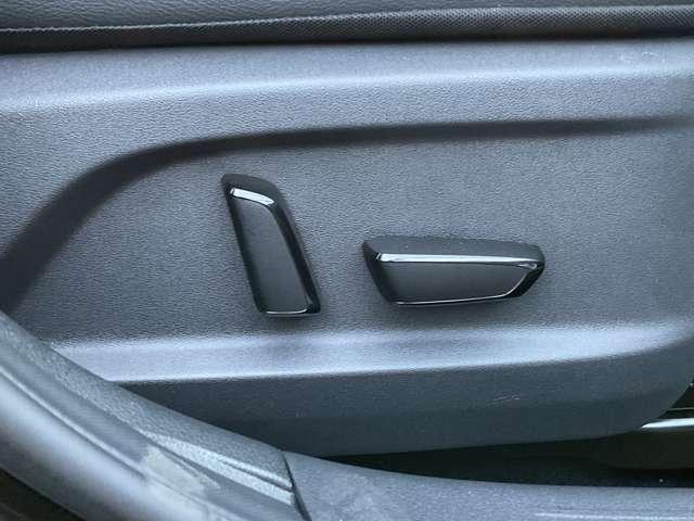 オーラ １．２　Ｇ　試乗車ＵＰ　メモリーナビ　全周囲モニター　フルセグテレビ　ハイビームアシスト　ＥＴＣ車載器　アルミ　展示試乗車ＵＰ　ＬＤＷ　ＬＥＤライト　バックモニター　エアバッグ　サイドエアバッグ　記録簿　ＡＢＳ（39枚目）