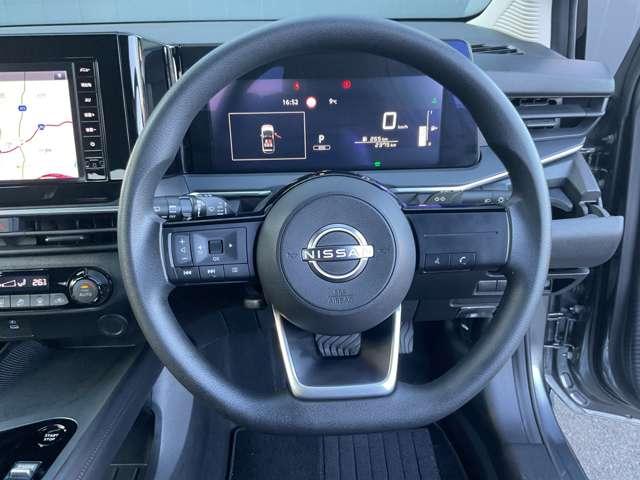 ノート １．２　Ｘ　試乗車ＵＰ　メモリーナビ　全周囲モニター　助手席エアバック　ＰＳ　ＰＷ　盗難防止　地デジ　キーフリーシステム　【ＬＥＤヘッドライト】　ＡＡＣ　記録簿付き　ワンオ－ナ－車　オートハイビーム　バックカメラ（3枚目）