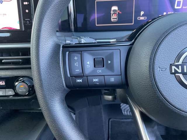 ノート １．２　Ｘ　試乗車ＵＰ　メモリーナビ　全周囲モニター　助手席エアバック　ＰＳ　ＰＷ　盗難防止　地デジ　キーフリーシステム　【ＬＥＤヘッドライト】　ＡＡＣ　記録簿付き　ワンオ－ナ－車　オートハイビーム　バックカメラ（5枚目）