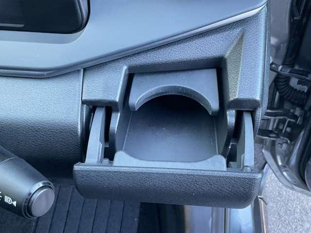 ノート １．２　Ｘ　試乗車ＵＰ　メモリーナビ　全周囲モニター　助手席エアバック　ＰＳ　ＰＷ　盗難防止　地デジ　キーフリーシステム　【ＬＥＤヘッドライト】　ＡＡＣ　記録簿付き　ワンオ－ナ－車　オートハイビーム　バックカメラ（7枚目）