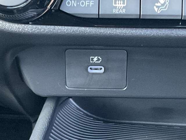 ノート １．２　Ｘ　試乗車ＵＰ　メモリーナビ　全周囲モニター　助手席エアバック　ＰＳ　ＰＷ　盗難防止　地デジ　キーフリーシステム　【ＬＥＤヘッドライト】　ＡＡＣ　記録簿付き　ワンオ－ナ－車　オートハイビーム　バックカメラ（26枚目）