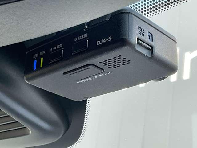 �h���C�u���R�[�_�[�t���ł������̎��̂Ȃǂ̏u�Ԃ𓦂��܂���