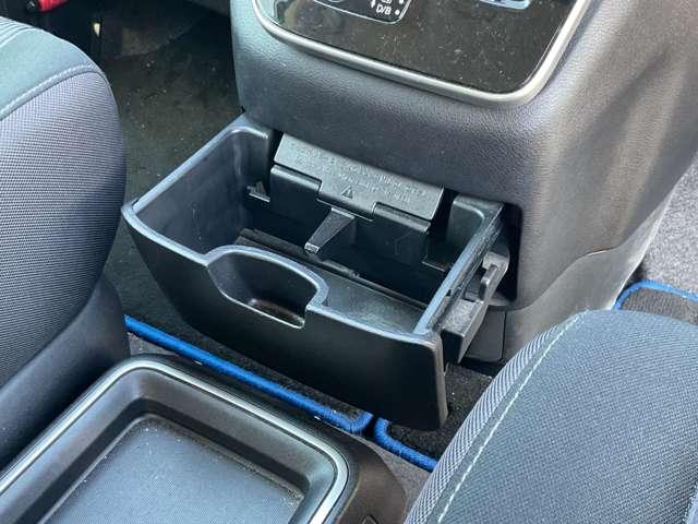 セレナ １．２　ｅ－ＰＯＷＥＲ　ハイウェイスター　Ｖ　メモリーナビ　ブルーレイ　ワンオーナー　アラウンドビューモニター付き　アダクティブクルーズ　インテリジェントＳ　スマ－トキ－　メモリーナビゲーション　キーレスエントリー　三列シート　ＬＥＤヘッドライト（23枚目）