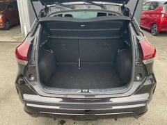 �ȥ�󥯤ˤϥ饲�å����С����������Ƥ��ꡢ��ʪ�򱣤����Ȥ��Ǥ��ޤ��� 3