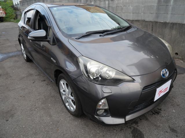 アクア Gブラックソフトレザーセレクション スマートキー プッシュスタート ナビ バックモニター フルセグ ETC 純正16インチアルミホイール オートエアコン パワーステアリング(4枚目)