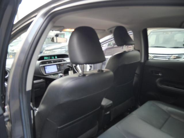 アクア Gブラックソフトレザーセレクション スマートキー プッシュスタート ナビ バックモニター フルセグ ETC 純正16インチアルミホイール オートエアコン パワーステアリング(17枚目)