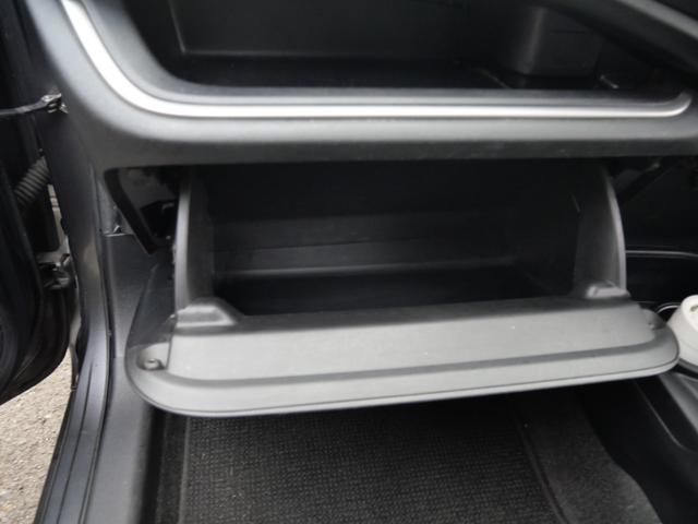 アクア Gブラックソフトレザーセレクション スマートキー プッシュスタート ナビ バックモニター フルセグ ETC 純正16インチアルミホイール オートエアコン パワーステアリング(20枚目)