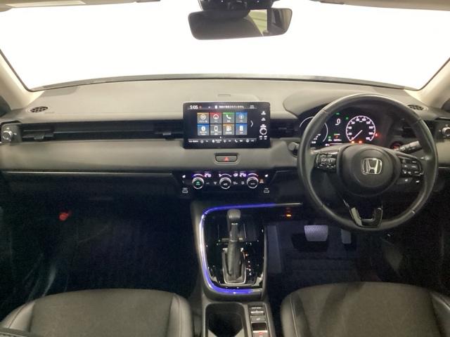 ヴェゼル ｅ：ＨＥＶＺ　メモリーナビ　ＥＴＣ　リアカメラ　衝突回避支援ブレーキ機能　スマキ　Ｐトランク　フルオートエアコン　エアバッグ　両席エアバック　Ｒカメ　パワーウィンドウ　ＬＥＤランプ　ソナー　クルーズＣ　ナビ＆ＴＶ（2枚目）
