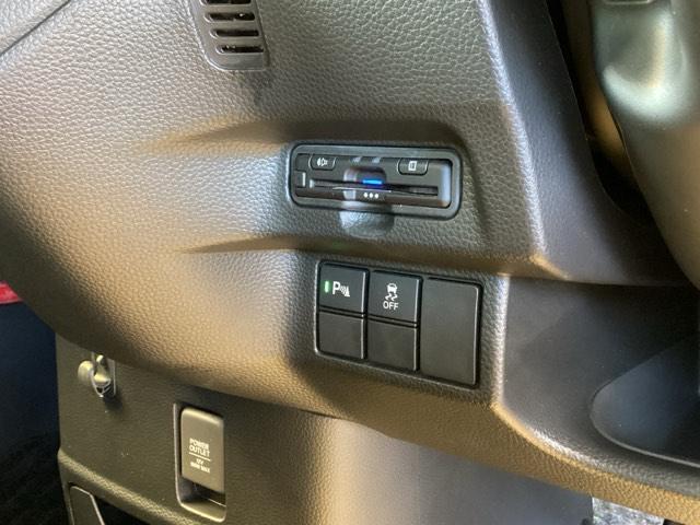 N-BOXカスタム L 純正ナビ フルセグ リアカメラ Pソナー サイドエアバッグ ナビTV Aストップ シートヒータ ベンチシート キーフリーシステム LEDライト クルーズコントロール AC DVD視聴可能 スマキー(15枚目)