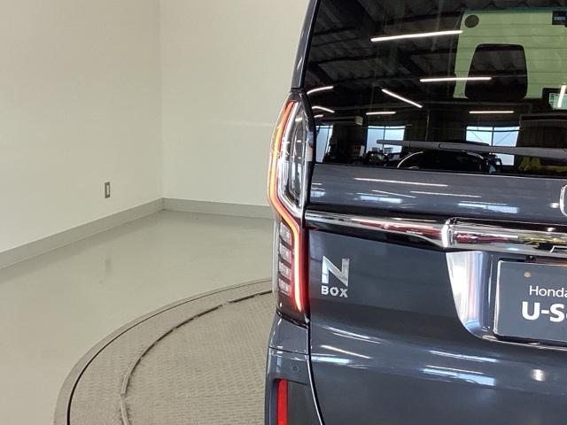 N-BOXカスタム L 純正ナビ フルセグ リアカメラ Pソナー サイドエアバッグ ナビTV Aストップ シートヒータ ベンチシート キーフリーシステム LEDライト クルーズコントロール AC DVD視聴可能 スマキー(34枚目)