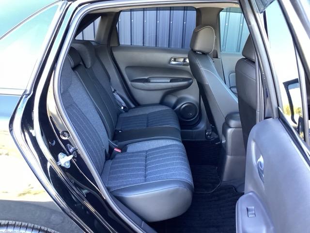 フィット ホーム 純正メモリーナビ リアカメラ ETC 記録簿 衝突軽減 ソナー USB接続 AAC 横滑り防止機能 サイドエアバック オートライト LEDライト クルーズコントロール パワーウィンドウ スマキー(17枚目)