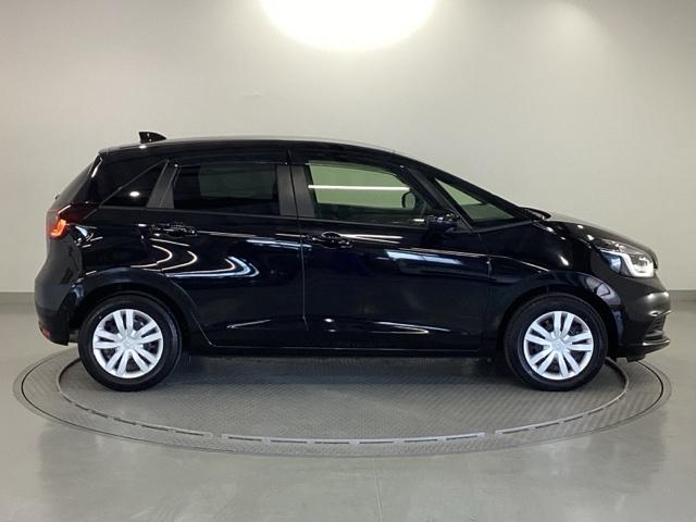 フィット ホーム 純正メモリーナビ リアカメラ ETC 記録簿 衝突軽減 ソナー USB接続 AAC 横滑り防止機能 サイドエアバック オートライト LEDライト クルーズコントロール パワーウィンドウ スマキー(31枚目)