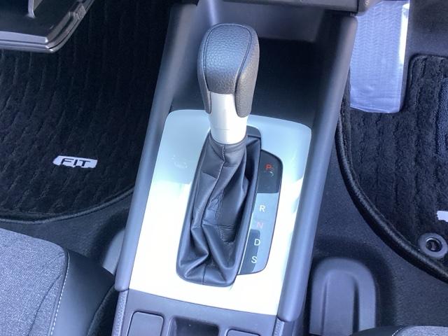 フィット ホーム 純正メモリーナビ リアカメラ ETC 記録簿 衝突軽減 ソナー USB接続 AAC 横滑り防止機能 サイドエアバック オートライト LEDライト クルーズコントロール パワーウィンドウ スマキー(37枚目)