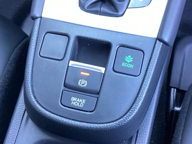 フィット ホーム 純正メモリーナビ リアカメラ ETC 記録簿 衝突軽減 ソナー USB接続 AAC 横滑り防止機能 サイドエアバック オートライト LEDライト クルーズコントロール パワーウィンドウ スマキー(38枚目)