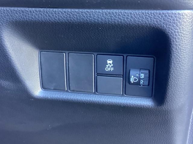 フィット ホーム 純正メモリーナビ リアカメラ ETC 記録簿 衝突軽減 ソナー USB接続 AAC 横滑り防止機能 サイドエアバック オートライト LEDライト クルーズコントロール パワーウィンドウ スマキー(44枚目)