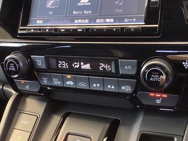 オートエアコンはこまめに温度調節するので、燃料の消費量をより少なくできます。シートヒーター付きなので寒い日も快適です。