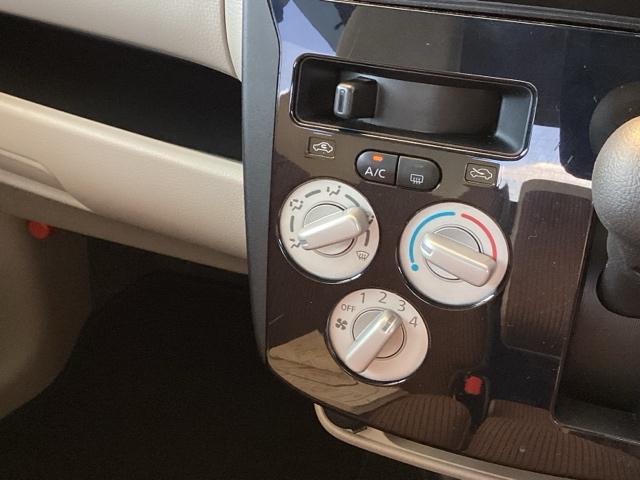 年中簡単操作のマニュアルエアコンです。