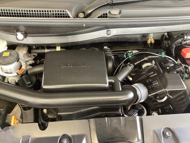 エンジンルームは、当店でクリーニング済みです。