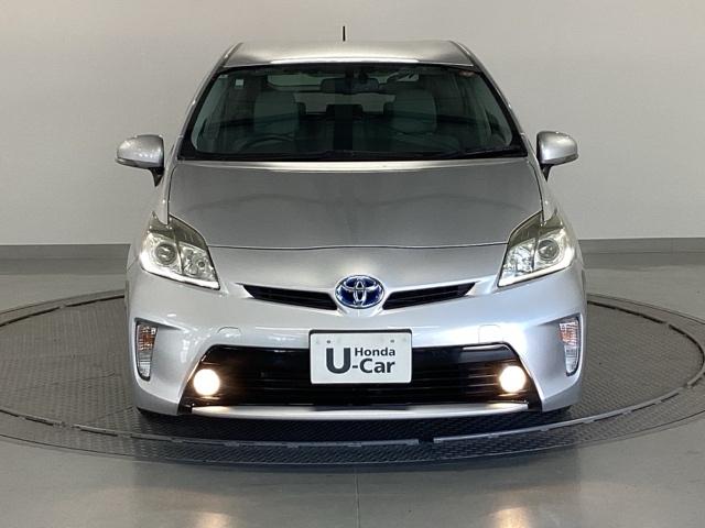 プリウス Ｇ　純正ＨＤＤナビ　リアカメラ　ＥＴＣ　Ａストップ　Ｒカメラ　スマ－トキ－　パワーステアリング　エアバック　ナビ＆ＴＶ　電動パワーシート　サイドエアバック　ＡＡＣ　整備記録簿　クルコン　イモビライザー（6枚目）