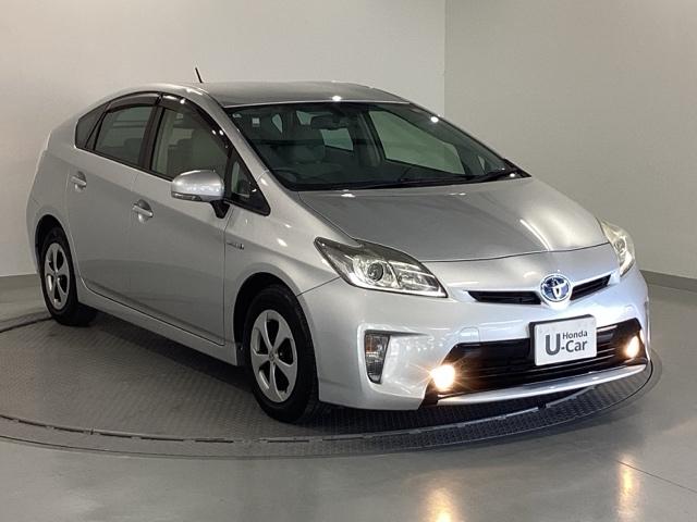 プリウス Ｇ　純正ＨＤＤナビ　リアカメラ　ＥＴＣ　Ａストップ　Ｒカメラ　スマ－トキ－　パワーステアリング　エアバック　ナビ＆ＴＶ　電動パワーシート　サイドエアバック　ＡＡＣ　整備記録簿　クルコン　イモビライザー（7枚目）