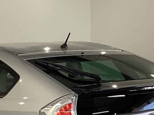 プリウス Ｇ　純正ＨＤＤナビ　リアカメラ　ＥＴＣ　Ａストップ　Ｒカメラ　スマ－トキ－　パワーステアリング　エアバック　ナビ＆ＴＶ　電動パワーシート　サイドエアバック　ＡＡＣ　整備記録簿　クルコン　イモビライザー（29枚目）