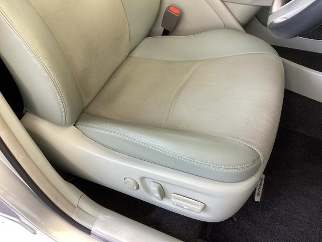 プリウス Ｇ　純正ＨＤＤナビ　リアカメラ　ＥＴＣ　Ａストップ　Ｒカメラ　スマ－トキ－　パワーステアリング　エアバック　ナビ＆ＴＶ　電動パワーシート　サイドエアバック　ＡＡＣ　整備記録簿　クルコン　イモビライザー（55枚目）