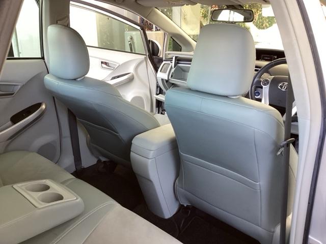 プリウス Ｇ　純正ＨＤＤナビ　リアカメラ　ＥＴＣ　Ａストップ　Ｒカメラ　スマ－トキ－　パワーステアリング　エアバック　ナビ＆ＴＶ　電動パワーシート　サイドエアバック　ＡＡＣ　整備記録簿　クルコン　イモビライザー（56枚目）