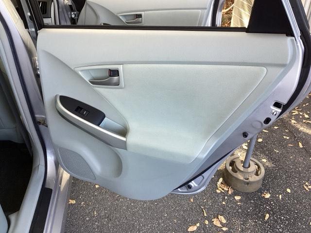 プリウス Ｇ　純正ＨＤＤナビ　リアカメラ　ＥＴＣ　Ａストップ　Ｒカメラ　スマ－トキ－　パワーステアリング　エアバック　ナビ＆ＴＶ　電動パワーシート　サイドエアバック　ＡＡＣ　整備記録簿　クルコン　イモビライザー（59枚目）