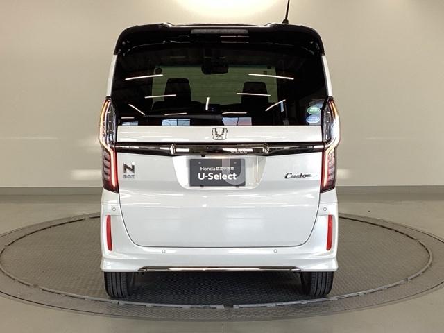 Ｎ－ＢＯＸカスタム Ｌターボ　純正ナビ　フルセグ　リアカメラ　地デジチューナー　衝突軽減ブレーキサポート　ＬＥＤヘッドライ　アイドリングＳ　ターボエンジン　ＰＳ　カーテンエアバック　シートヒータ　エアバック　ＵＳＢ　ＡＡＣ　ＡＢＳ（9枚目）