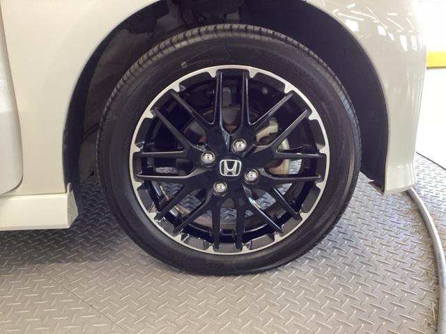 Ｎ－ＢＯＸカスタム Ｌターボ　純正ナビ　フルセグ　リアカメラ　地デジチューナー　衝突軽減ブレーキサポート　ＬＥＤヘッドライ　アイドリングＳ　ターボエンジン　ＰＳ　カーテンエアバック　シートヒータ　エアバック　ＵＳＢ　ＡＡＣ　ＡＢＳ（27枚目）