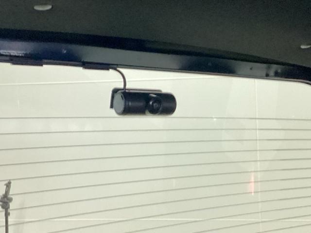 Ｎ－ＢＯＸカスタム ベースグレード　メモリーナビ　ドラレコ　リアカメラ　ＥＴＣ　Ｗ電動ドア　ＵＳＢ接続　ＣＭＢＳ　Ｄレコ　ベンチシート　オートエアコン　スマートキ　ＬＥＤ　盗難防止装置　クルコン　バックカメラ　フルセグＴＶ　エアバッグ（27枚目）