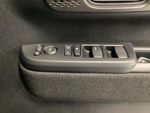 Ｎ－ＢＯＸカスタム ベースグレード　メモリーナビ　ドラレコ　リアカメラ　ＥＴＣ　Ｗ電動ドア　ＵＳＢ接続　ＣＭＢＳ　Ｄレコ　ベンチシート　オートエアコン　スマートキ　ＬＥＤ　盗難防止装置　クルコン　バックカメラ　フルセグＴＶ　エアバッグ（33枚目）