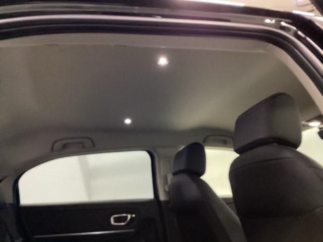 ヴェゼル ｅ：ＨＥＶＺ　メモリーナビ　ドラレコ　リアカメラ　ＥＴＣ　衝突回避支援ブレーキ機能　スマキ　Ｐトランク　フルオートエアコン　Ｄレコ　エアバッグ　両席エアバック　Ｒカメ　パワーウィンドウ　ＬＥＤランプ　ソナー　ＵＳＢ（29枚目）