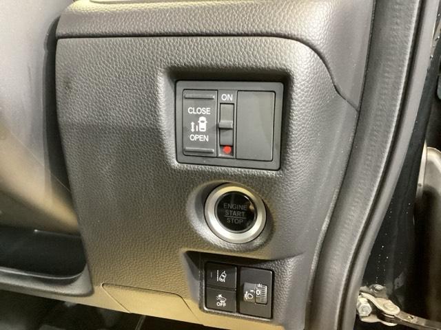 Ｎ－ＢＯＸカスタム Ｌ　純正ナビ　フルセグ　リアカメラ　Ｐソナー　サイドエアバッグ　ナビＴＶ　Ａストップ　シートヒータ　ベンチシート　キーフリーシステム　ＬＥＤライト　クルーズコントロール　ＡＣ　ＤＶＤ視聴可能　スマキー（16枚目）