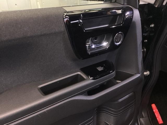 Ｎ－ＢＯＸカスタム Ｌ　純正ナビ　フルセグ　リアカメラ　Ｐソナー　サイドエアバッグ　ナビＴＶ　Ａストップ　シートヒータ　ベンチシート　キーフリーシステム　ＬＥＤライト　クルーズコントロール　ＡＣ　ＤＶＤ視聴可能　スマキー（39枚目）