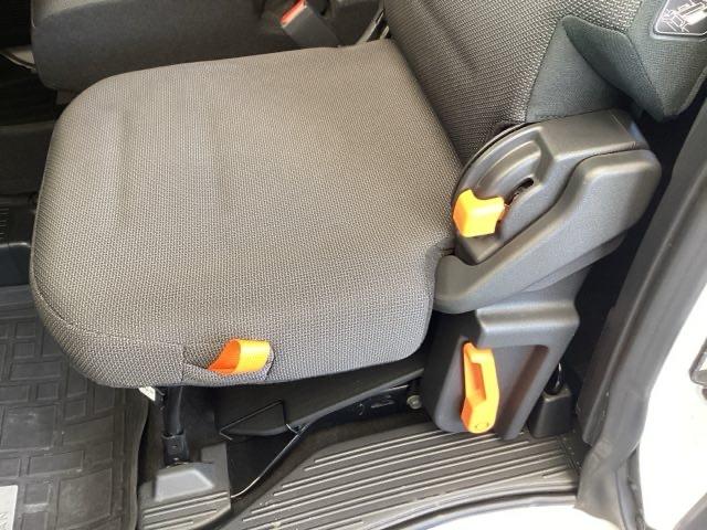 Ｎ－ＶＡＮ＋スタイル ファン・ホンダセンシング　純正ナビ　フルセグ　リアカメラ　Ｉ－ＳＴＯＰ　イモビライザー　ＵＳＢポート　後カメラ　横滑り防止　キーフリーシステム　地デジ　フルオートエアコン　ＬＥＤ　オートライト　スマートキー　両面スライドドア（40枚目）