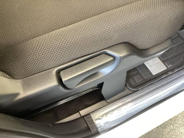 Ｎ－ＶＡＮ＋スタイル ファン・ホンダセンシング　純正ナビ　フルセグ　リアカメラ　Ｉ－ＳＴＯＰ　イモビライザー　ＵＳＢポート　後カメラ　横滑り防止　キーフリーシステム　地デジ　フルオートエアコン　ＬＥＤ　オートライト　スマートキー　両面スライドドア（47枚目）