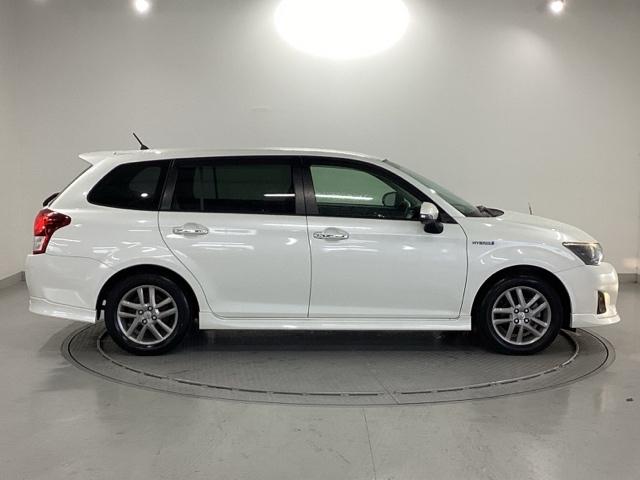 カローラフィールダー ハイブリッドＧエアロツアラー・ダブルバイビー　純正メモリーナビ　リアカメラ　ＥＴＣ　サイドカーテンエアバック　点検記録簿　エアロ　盗難防止装置　横滑り防止機能　キーレス　後カメラ　ナビ＆ＴＶ　ＡＢＳ　ＰＷ　アイドリングストップ　エアバッグ　ＰＳ（32枚目）