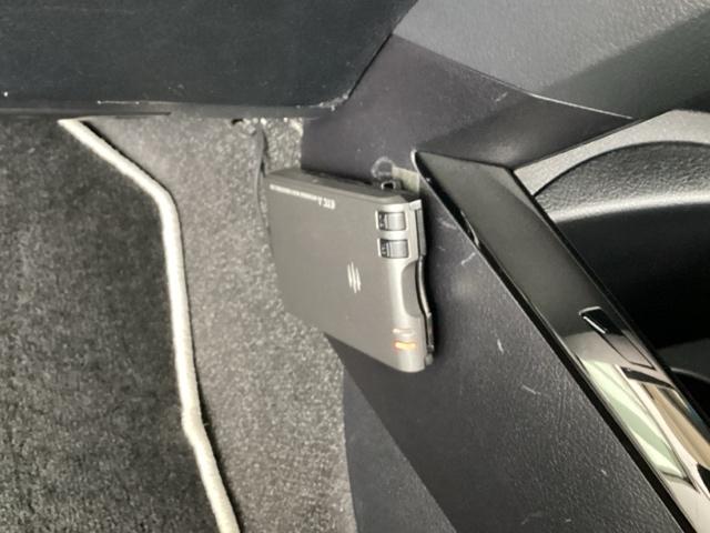 カローラフィールダー ハイブリッドＧエアロツアラー・ダブルバイビー　純正メモリーナビ　リアカメラ　ＥＴＣ　サイドカーテンエアバック　点検記録簿　エアロ　盗難防止装置　横滑り防止機能　キーレス　後カメラ　ナビ＆ＴＶ　ＡＢＳ　ＰＷ　アイドリングストップ　エアバッグ　ＰＳ（38枚目）