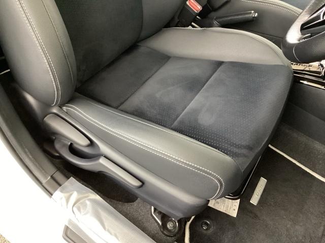 カローラフィールダー ハイブリッドＧエアロツアラー・ダブルバイビー　純正メモリーナビ　リアカメラ　ＥＴＣ　サイドカーテンエアバック　点検記録簿　エアロ　盗難防止装置　横滑り防止機能　キーレス　後カメラ　ナビ＆ＴＶ　ＡＢＳ　ＰＷ　アイドリングストップ　エアバッグ　ＰＳ（55枚目）