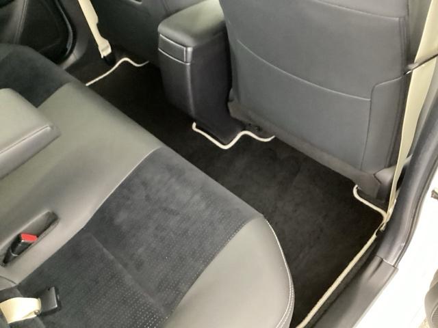 カローラフィールダー ハイブリッドＧエアロツアラー・ダブルバイビー　純正メモリーナビ　リアカメラ　ＥＴＣ　サイドカーテンエアバック　点検記録簿　エアロ　盗難防止装置　横滑り防止機能　キーレス　後カメラ　ナビ＆ＴＶ　ＡＢＳ　ＰＷ　アイドリングストップ　エアバッグ　ＰＳ（58枚目）