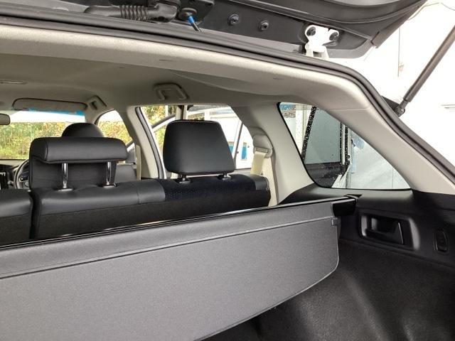 カローラフィールダー ハイブリッドＧエアロツアラー・ダブルバイビー　純正メモリーナビ　リアカメラ　ＥＴＣ　サイドカーテンエアバック　点検記録簿　エアロ　盗難防止装置　横滑り防止機能　キーレス　後カメラ　ナビ＆ＴＶ　ＡＢＳ　ＰＷ　アイドリングストップ　エアバッグ　ＰＳ（61枚目）