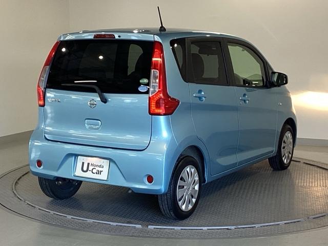 デイズ Ｊ　純正ＣＤコンポ　衝突低減ブレーキ　横滑り防止装置付　レーダーＢ　ＷＳＲＳ　フロントベンチシート　パワーウィンド　キーフリー　記録簿有り　ＳＲＳ　ＰＳ　ＡＣ　ＡＢＳ（8枚目）